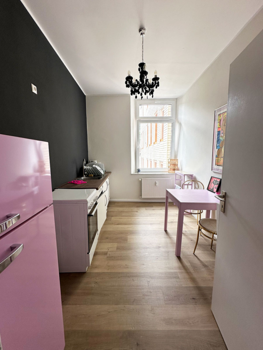 E-Street-Apartment-No-One